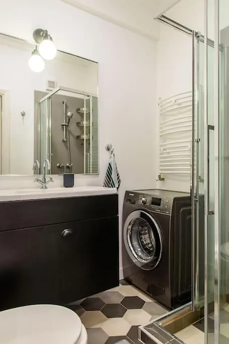 Apartment Calderon - Studio In Centre At Universitate & Old Town Bucharest