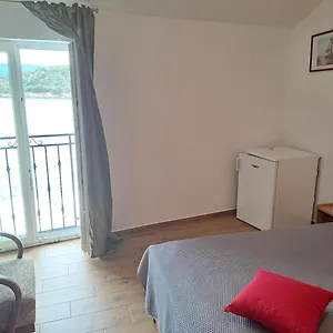 sobe-mamalu.primorje-gorskikotar.com/