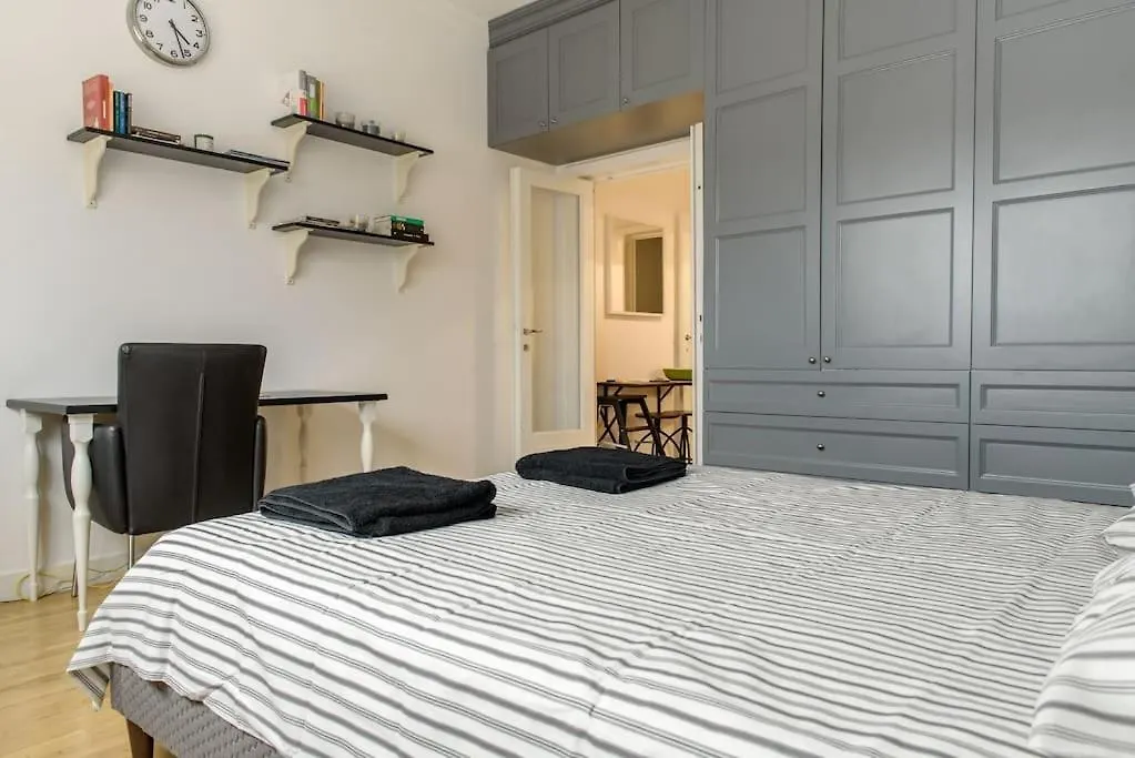 Calderon - Studio In Centre At Universitate & Old Town Bucharest Apartment